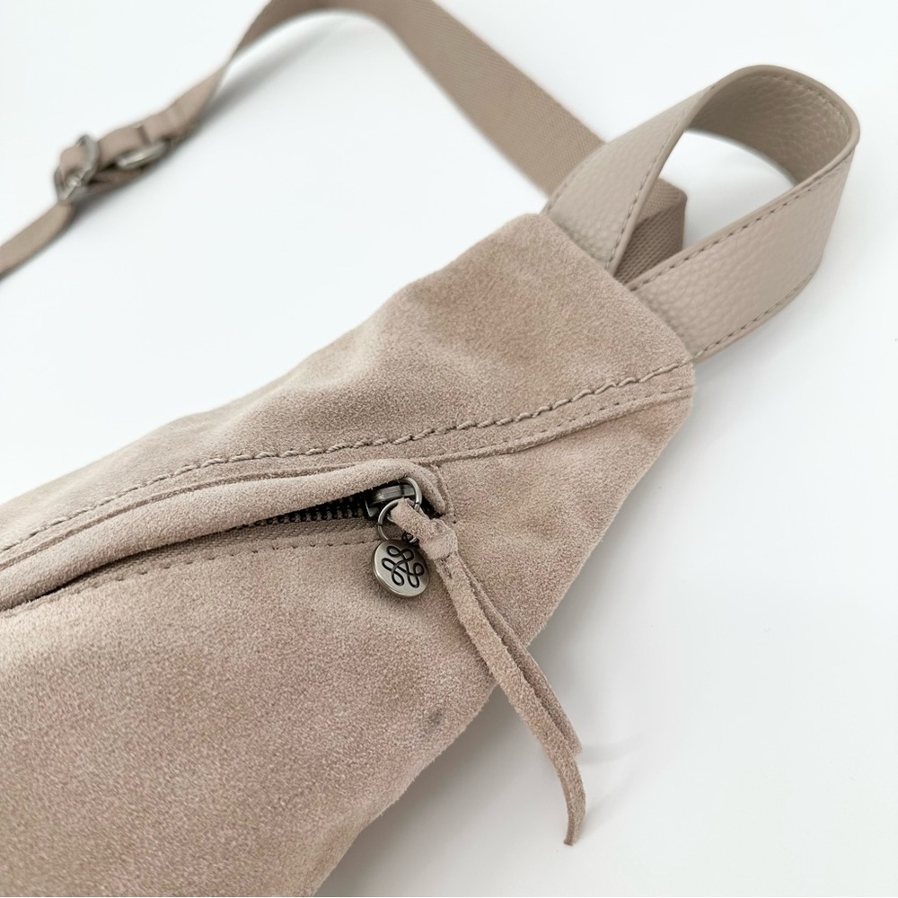 The San Geo Sling Backpack Suede Leather - Picture 4 of 13